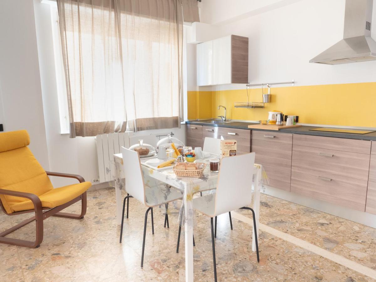 La Casa Di Adua Bed & Breakfast ปอร์โต ซันเตลปีดิโอ ภายนอก รูปภาพ